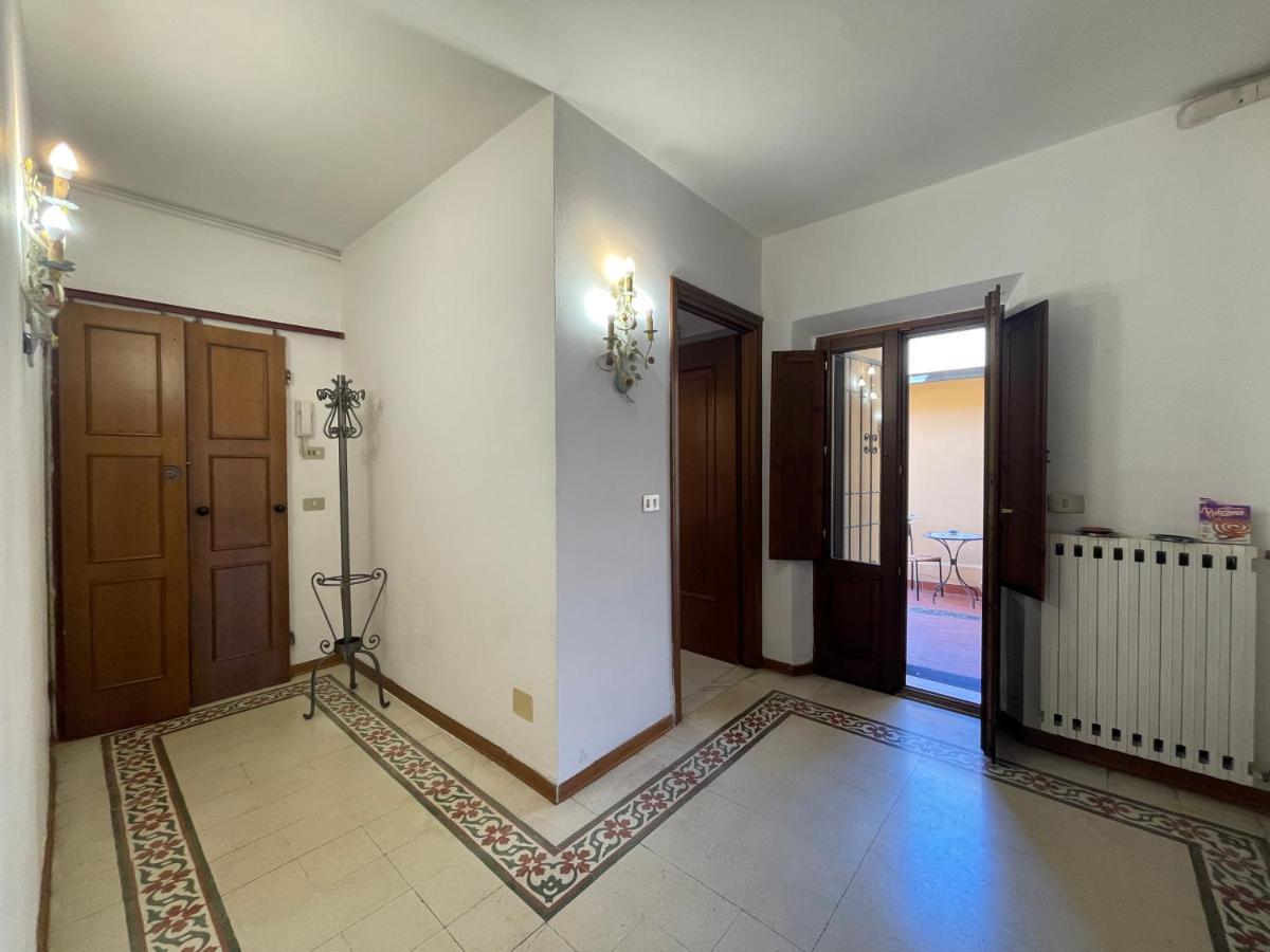 Grande Appartamento In Centro Pontedera Eksteriør billede