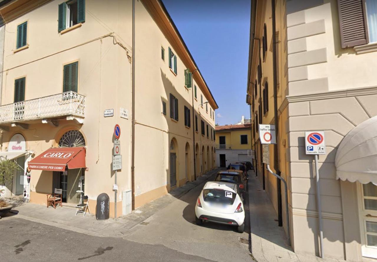 Grande Appartamento In Centro Pontedera Eksteriør billede